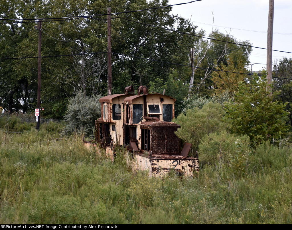 Abandoned narrow gauage shunters